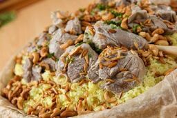 طرز تهیه منسف؛ غذای محلی و لذیذ اردنی