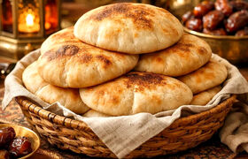 فوت‌وفن‌ تهیه نان عربی در ماهیتابه ؛ ویژه ماه رمضان