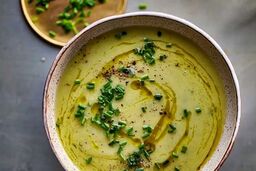 طرز تهیه سوپ کرفس؛ سوپ گرم و مقوی 
