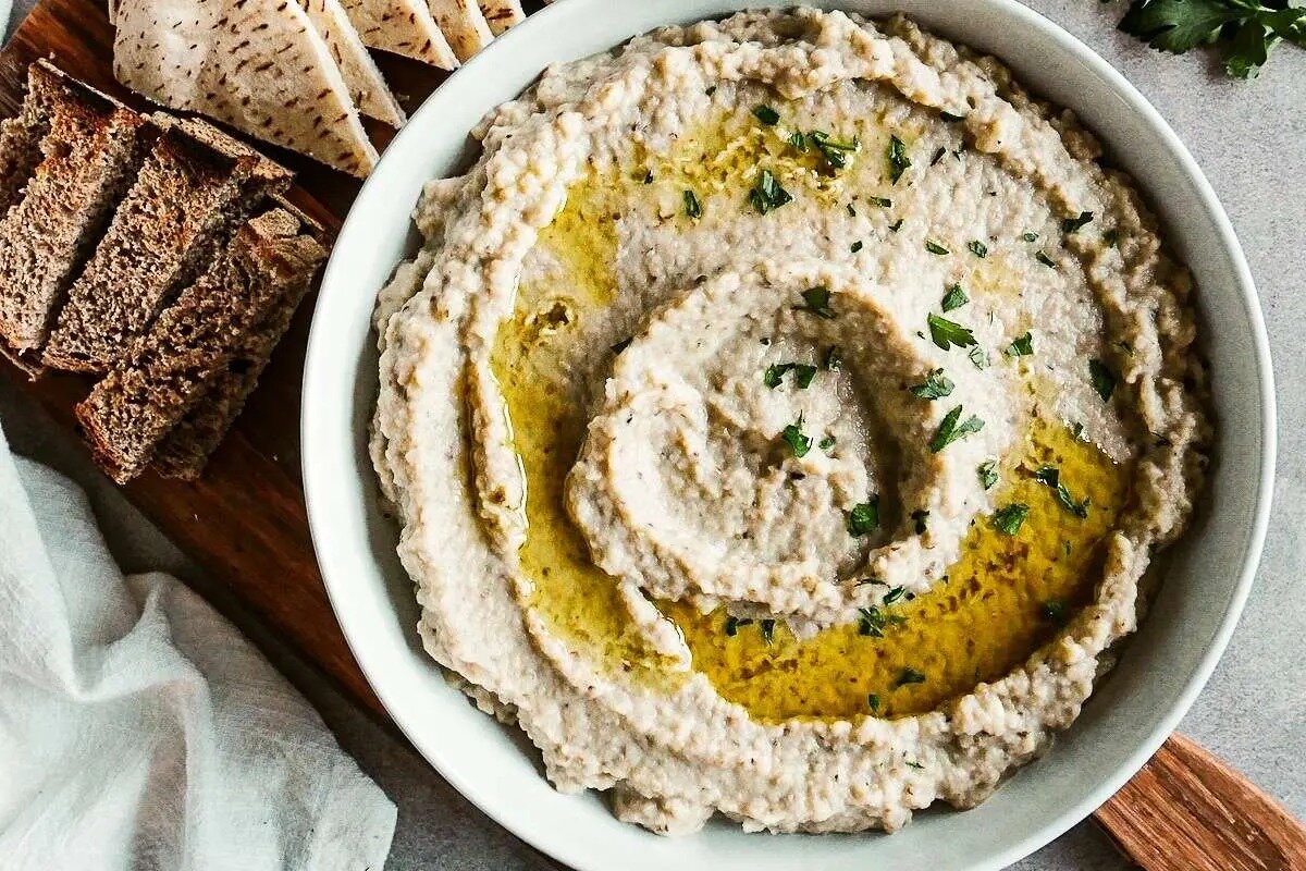 طرز تهیه دیپ بادمجان خامه‌ای؛ یک پیش‌غذای جذاب