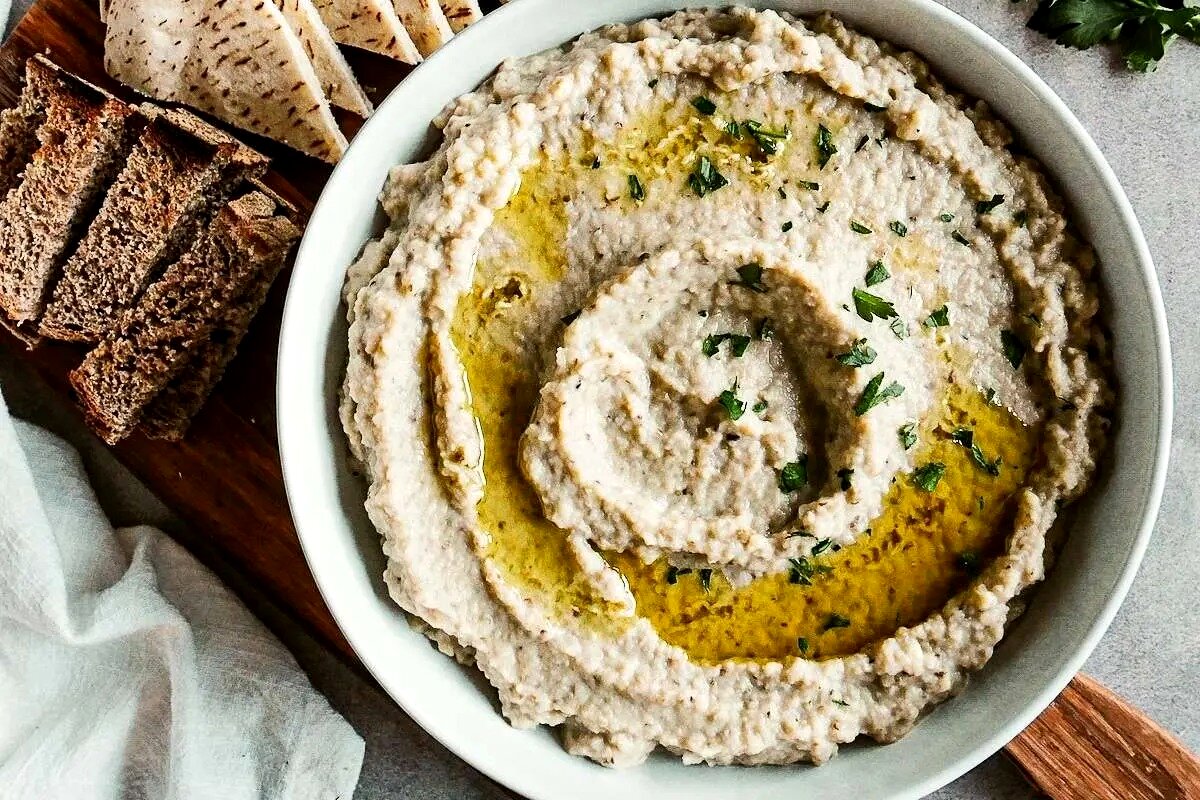 طرز تهیه دیپ بادمجان خامه‌ای؛ یک پیش‌غذای جذاب