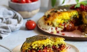 طرز تهیه ته‌چین آلو اسفناج | راز خوشمزه و خوشرنگ شدن ته چین لو رفت!