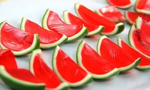 طرز تهیه انواع ژله هندوانه‌ای برای شب یلدا