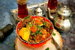 طعم صبر در دیگ‌های سنتی؛ خاشلاما چگونه پخته می‌شود؟