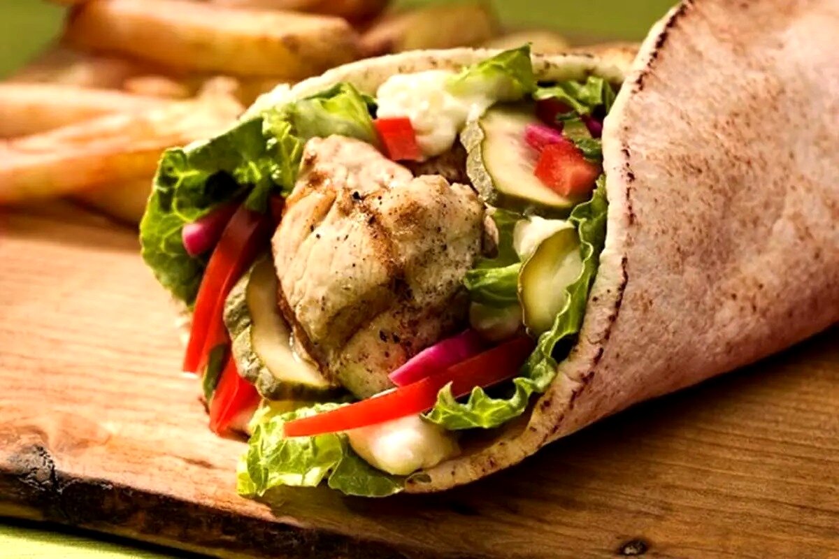 طرز تهیه متفاوت‌ترین و ساده‌ترین ساندویچ مرغ دنیا