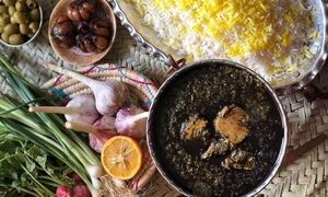 ماهی ندارید؟ قلیه را با تن ماهی درست کنید!؛ دستور یک غذای جنوبی خوشمزه