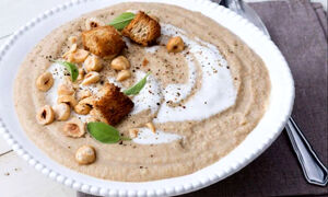  طرز تهیه سوپ فندق؛ سوپ مشهور راپونزل!
