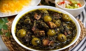 با شنیدن نام این خورشت دهانتان آب می افتد چه برسد به خوردنش !