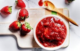 مارمالاد توت‌فرنگی؛ طعم بهشتی برای صبحانه های تابستان + روش تهیه