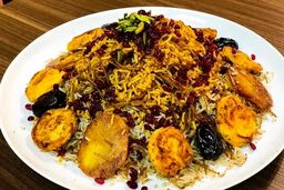 رشته پلو نوستالژیک با کشمش سرخ‌شده بدون گوشت به روش مادربزرگ ها