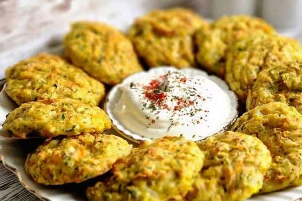 طرز تهیه هش گرین؛ کوکو سبزیجات رژیمی بدون تخم مرغ