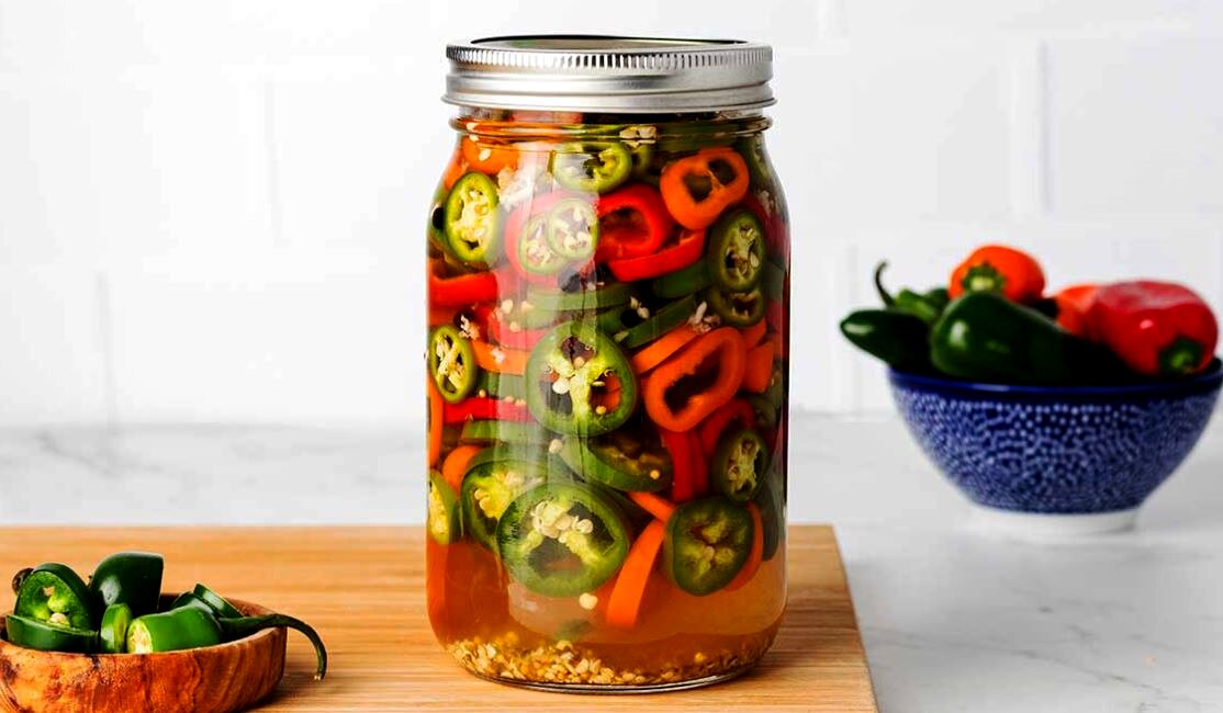 طرز تهیه 5 نوع ترشی فلفل خانگی