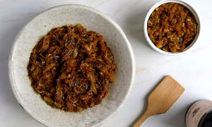 طرز تهیه پیاز کاراملی به سبک آشپزهای حرفه‌ای
