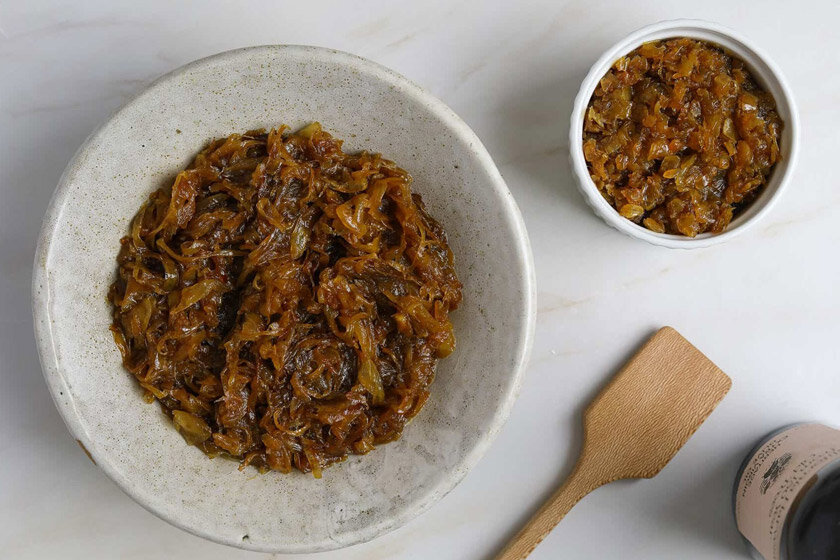 طرز تهیه پیاز کاراملی به سبک آشپزهای حرفه‌ای