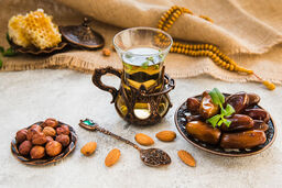 افطاری چی بخوریم بهتر است؟ ؛ بهترین نوشیدنی و خوراکی‌ها برای شروع افطار