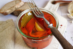 طرز تهیه ترشی فلفل شیرین کبابی